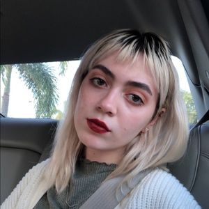 Meet your Posher, Katelynn